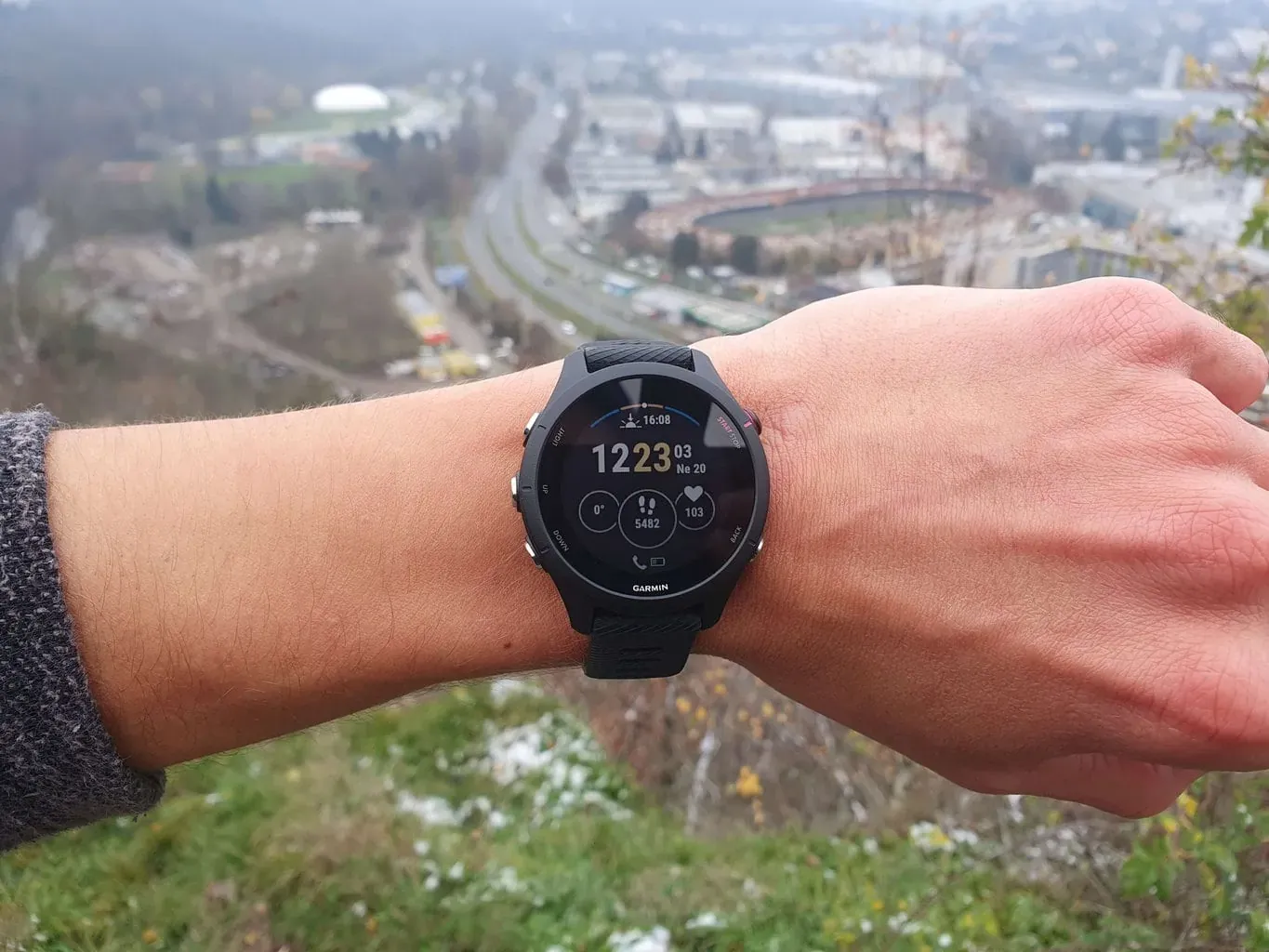 Garmin Forerunner 255