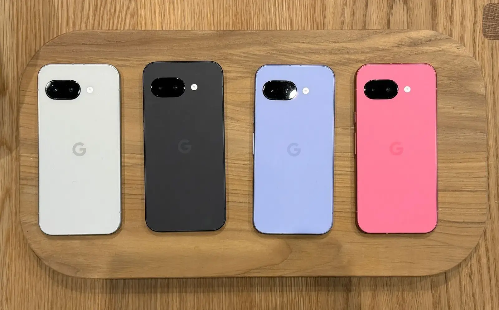 Google Pixel 9A white black pink e1743565643712