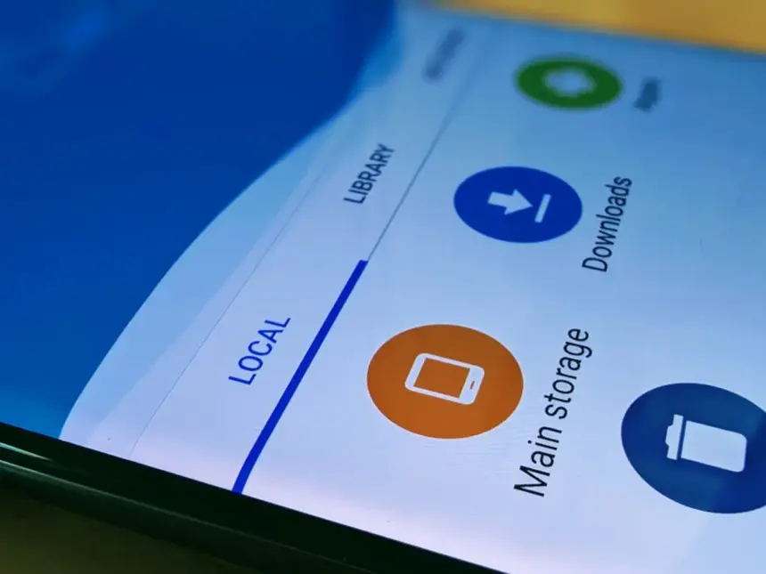 Android file manager picture from the side