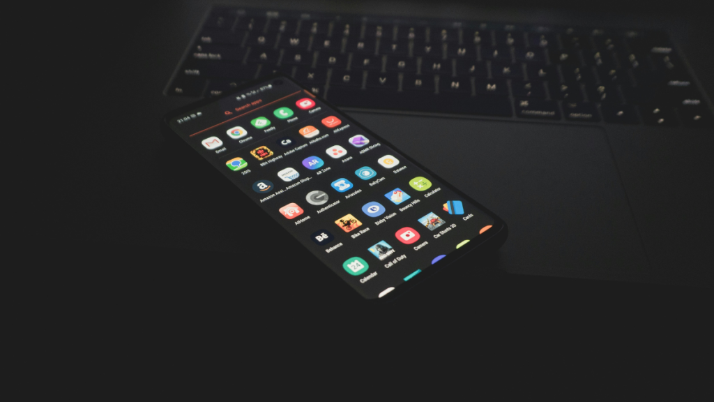 Samsung phone bloatware 1024x576 1