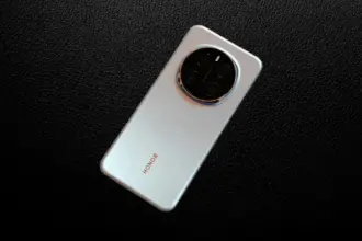 honor magic 8 pro suggests 7000mah battery