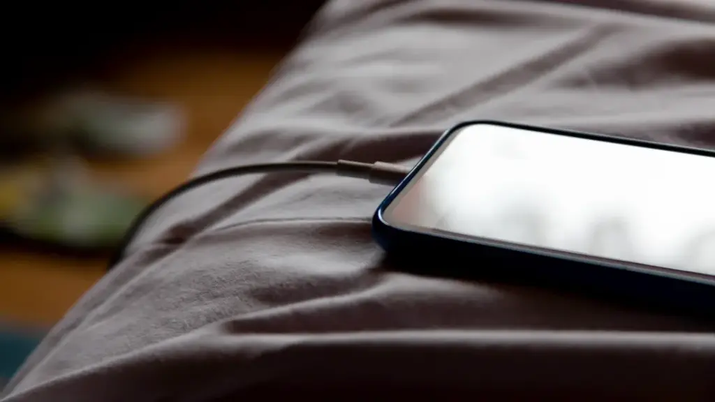 charge phone at night o