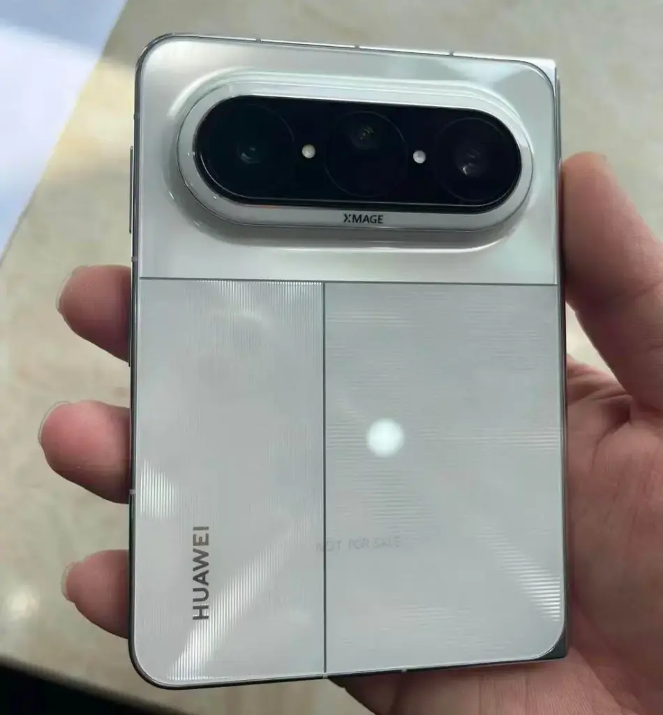 Huawei Pura X Max white