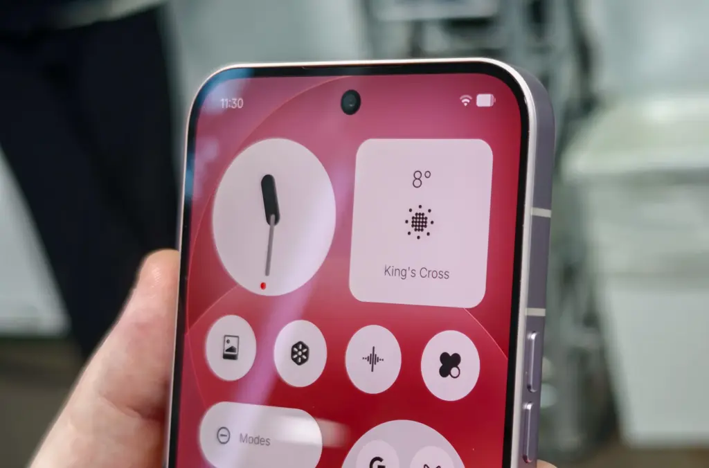 Nothing Phone (4a) Pro display